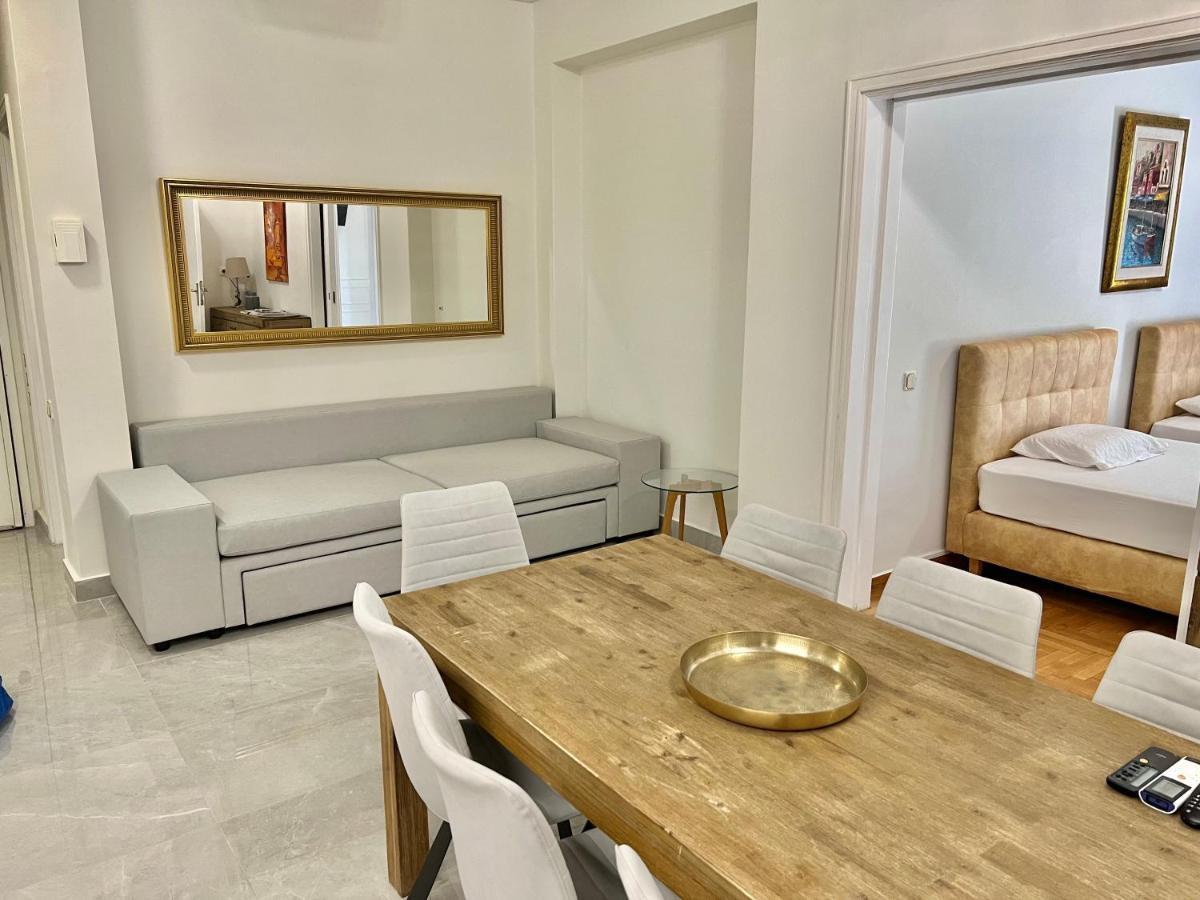 Victoria Grand Palace Apartments Atene Esterno foto