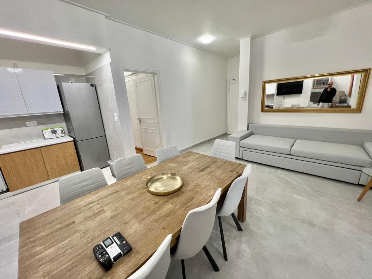 Victoria Grand Palace Apartments Atene Esterno foto