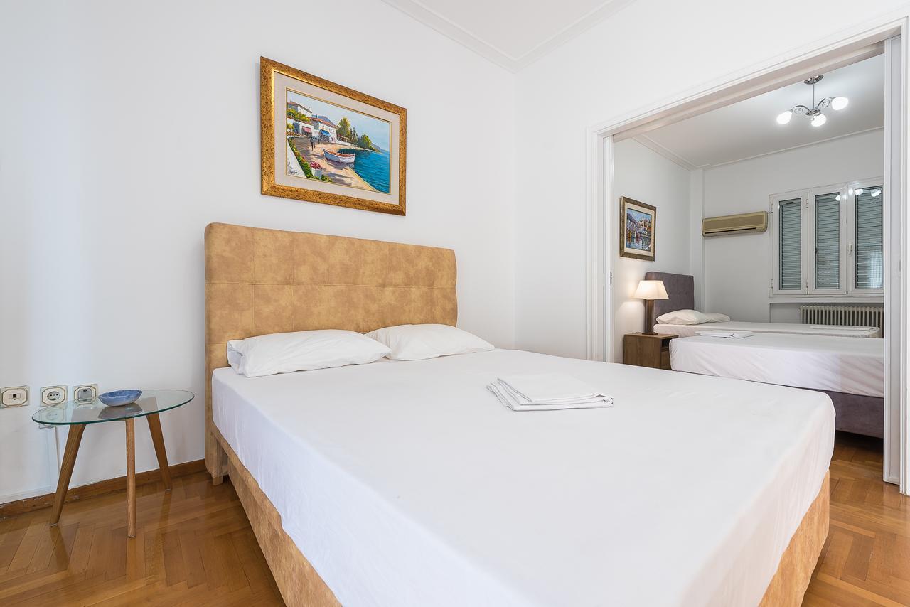 Victoria Grand Palace Apartments Atene Esterno foto