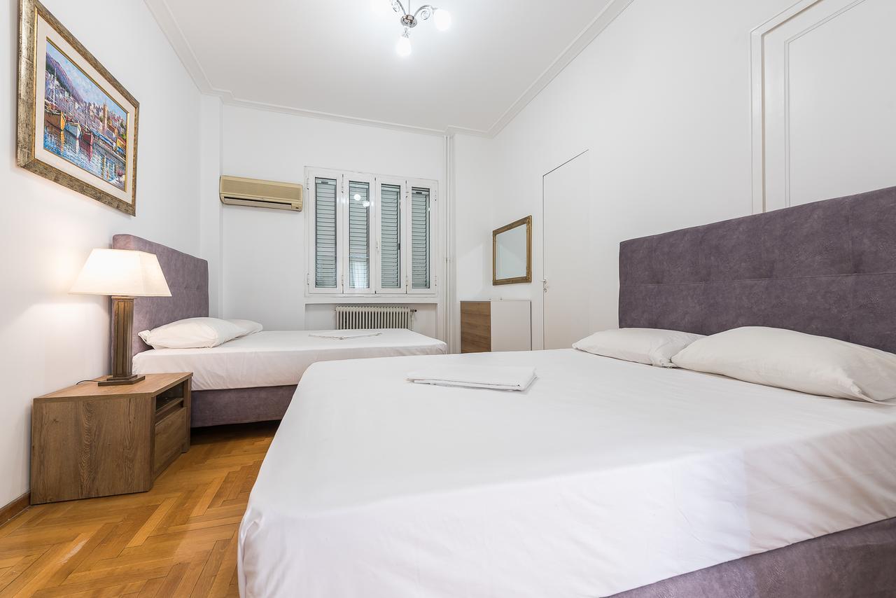 Victoria Grand Palace Apartments Atene Esterno foto