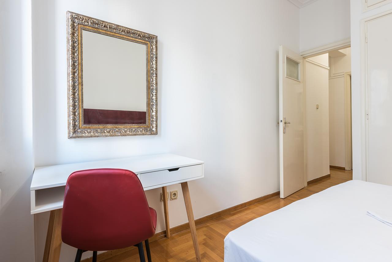 Victoria Grand Palace Apartments Atene Esterno foto