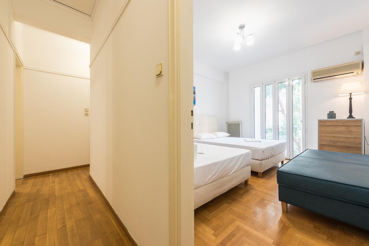 Victoria Grand Palace Apartments Atene Esterno foto